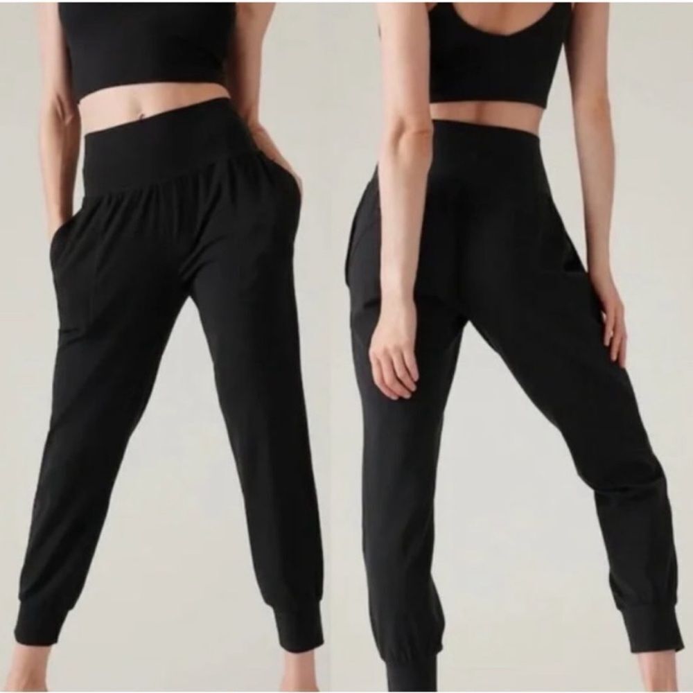 ATHLETA Salutation Jogger Soft Powervita Pockets High Rise Black SP